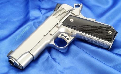 Colt 1911 — left side