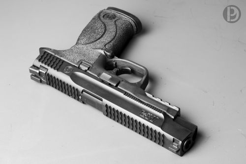 S&W M&P — right side