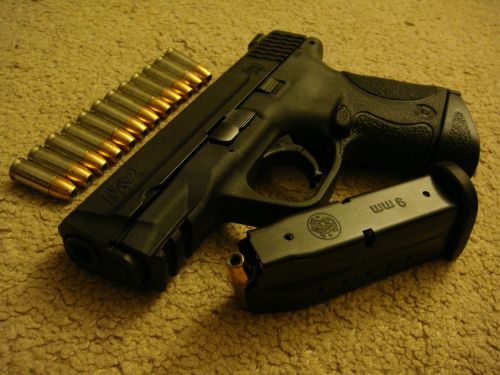 S&W M&P — sights and slide